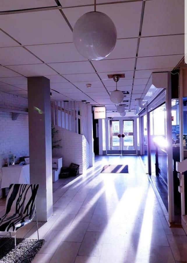 Hotell Εσκιλστούνα Εξωτερικό φωτογραφία